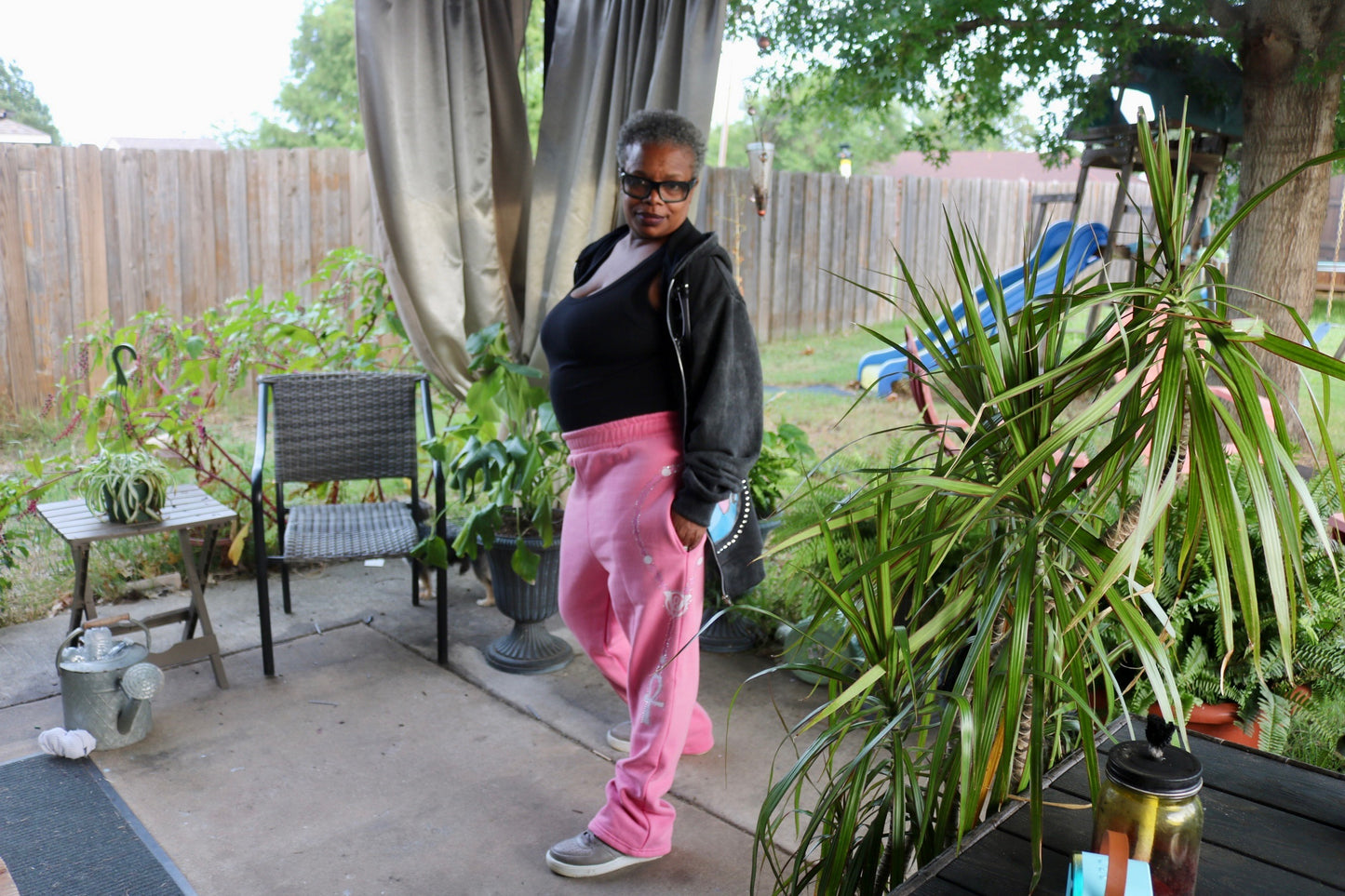 V8 X GLORY PRESTIGE SWEATPANTS