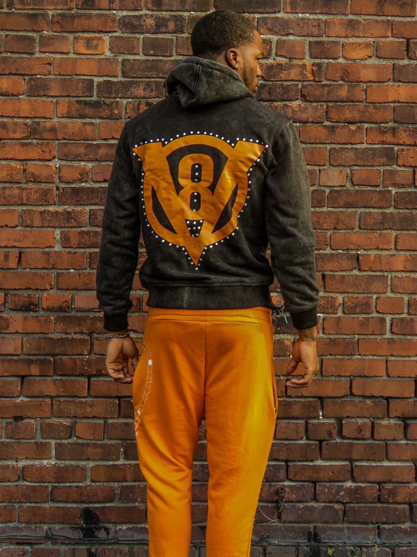 V8 LINE 2 “GLORIFY” ZIP-UP JACKET