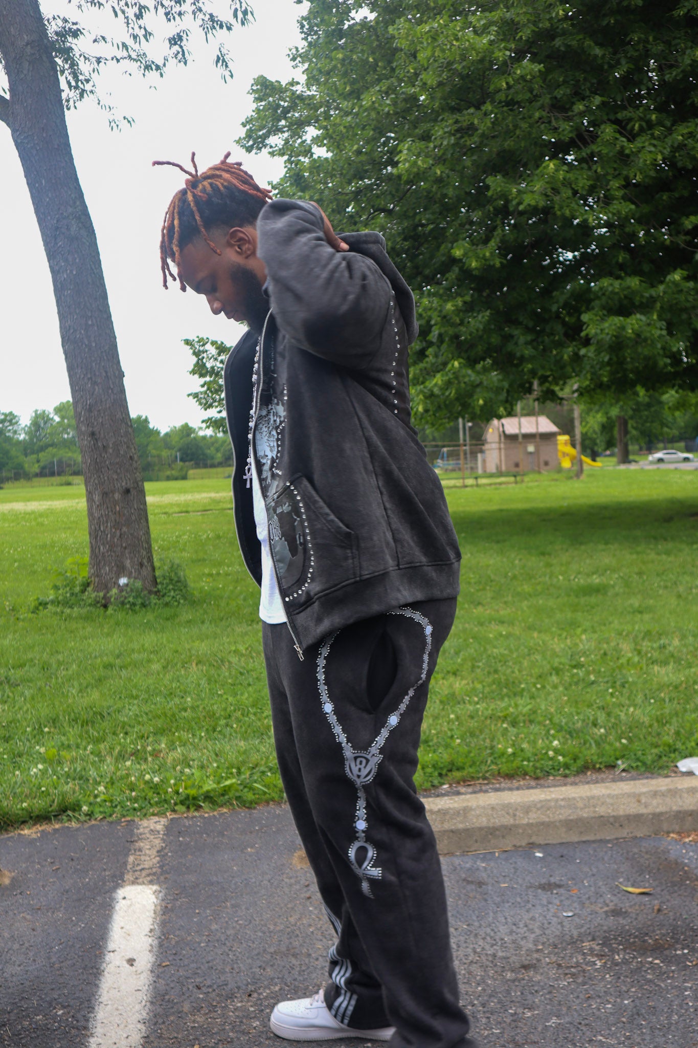 V8 X GLORY PRESTIGE SWEATPANTS