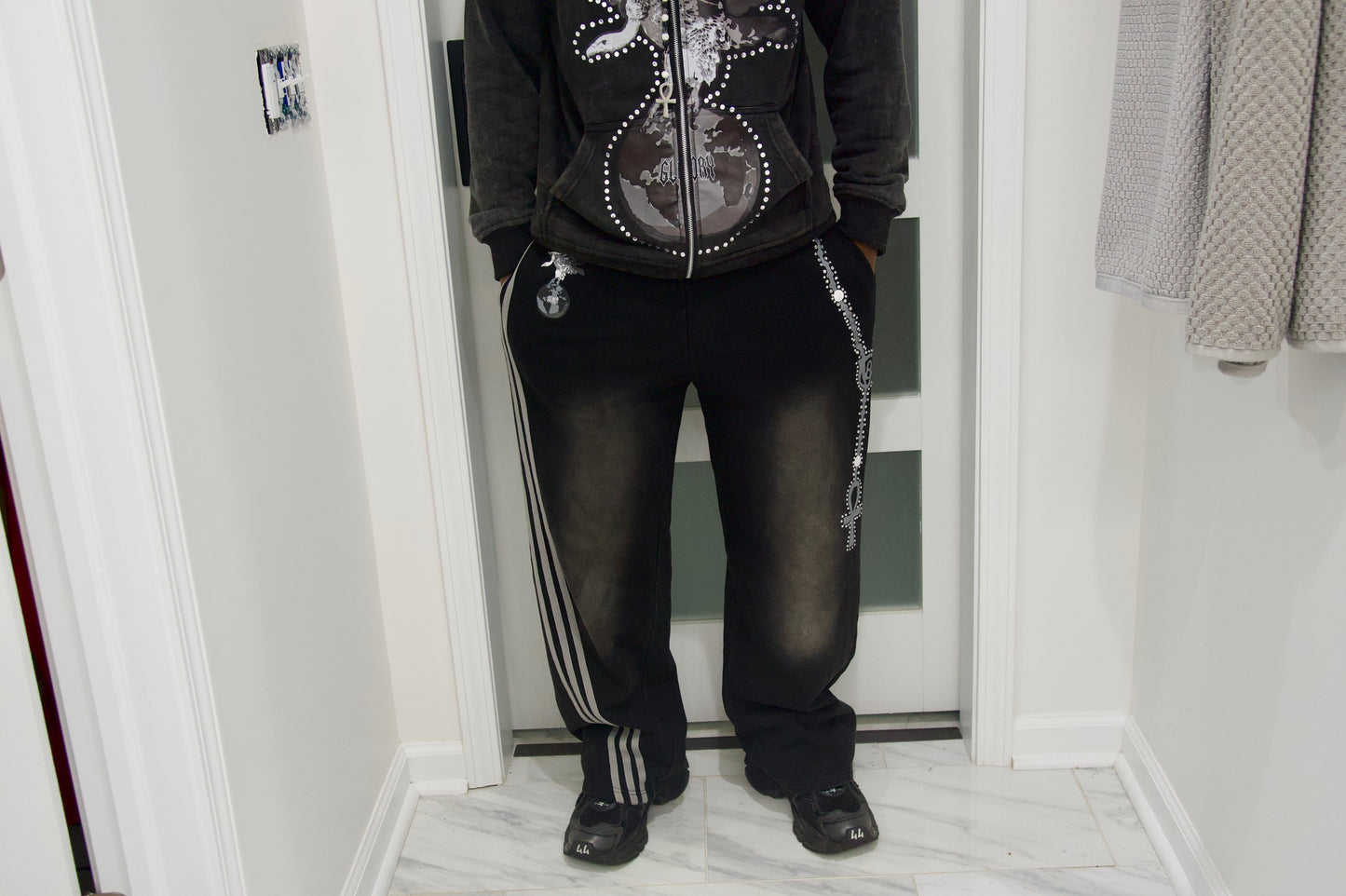 V8 X GLORY PRESTIGE SWEATPANTS