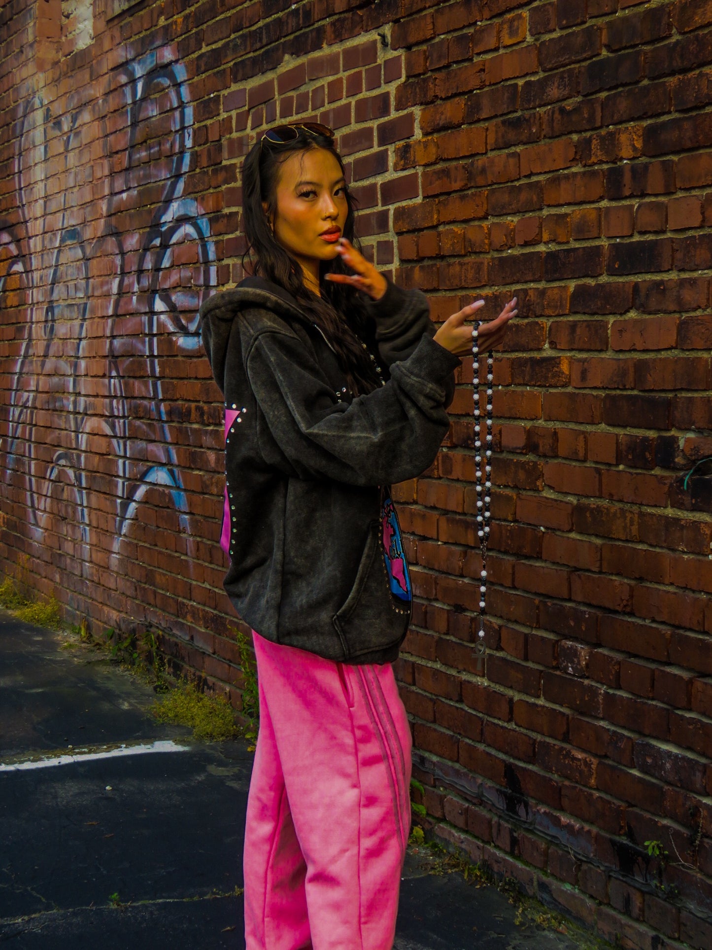 V8 X GLORY PRESTIGE SWEATPANTS